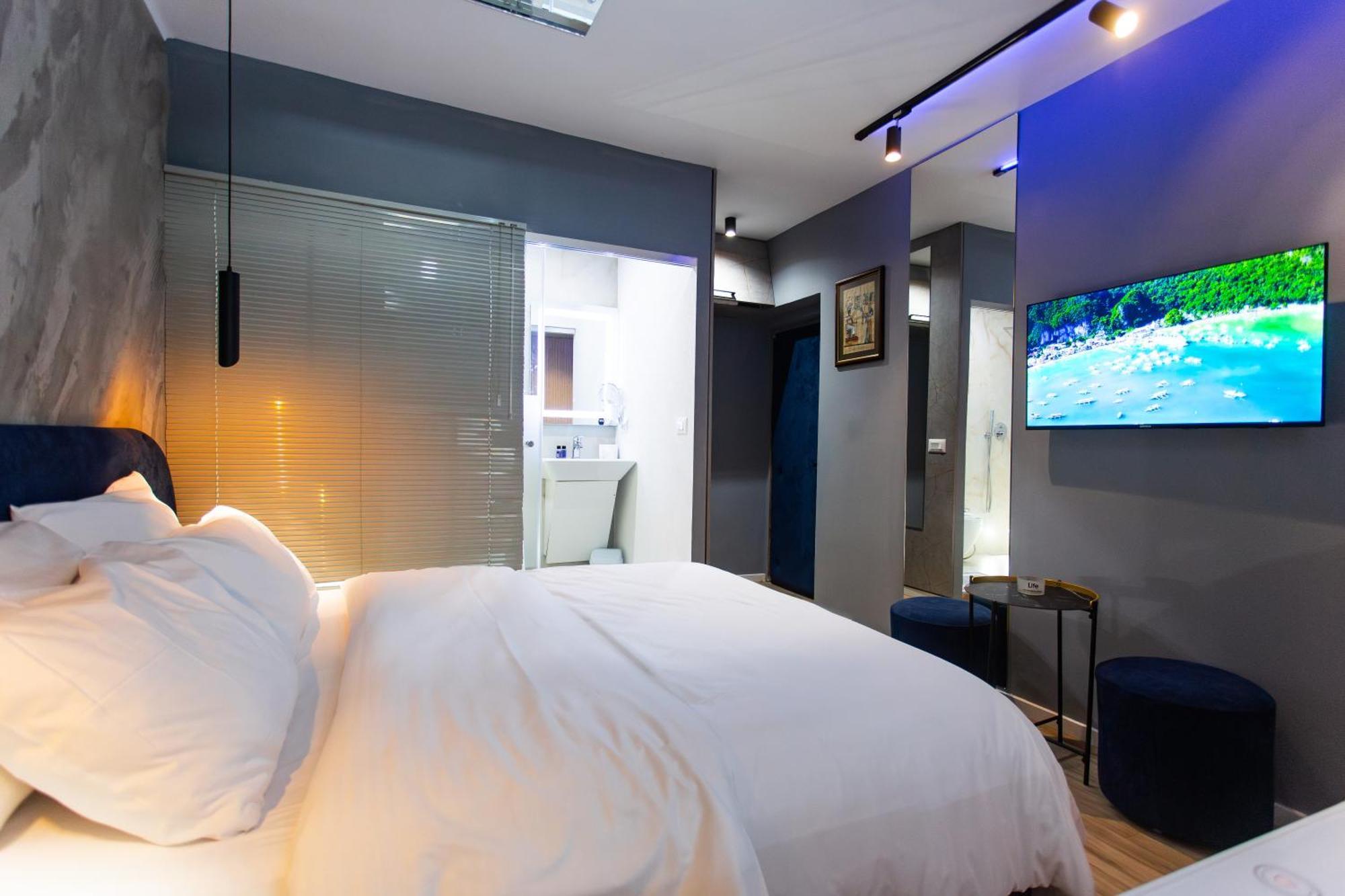 The Bubbles - Jacuzzi Hotel Tiran Dış mekan fotoğraf