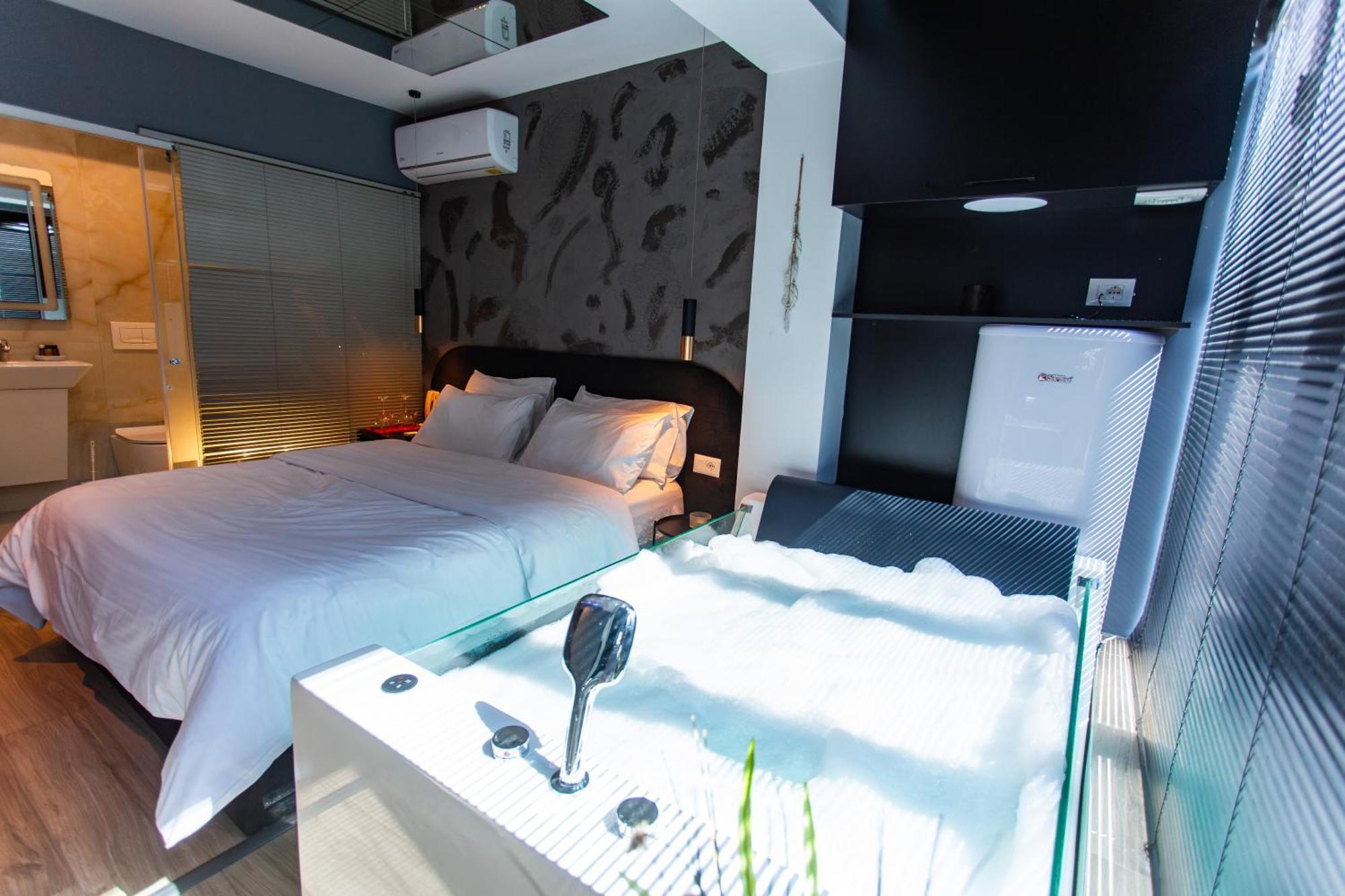 The Bubbles - Jacuzzi Hotel Tiran Dış mekan fotoğraf
